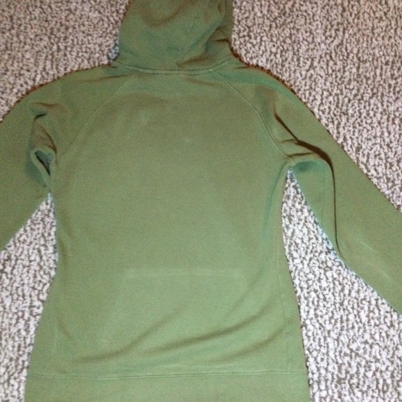 The North Face Hoodie/Sweatshirt - Picture 3 of 8